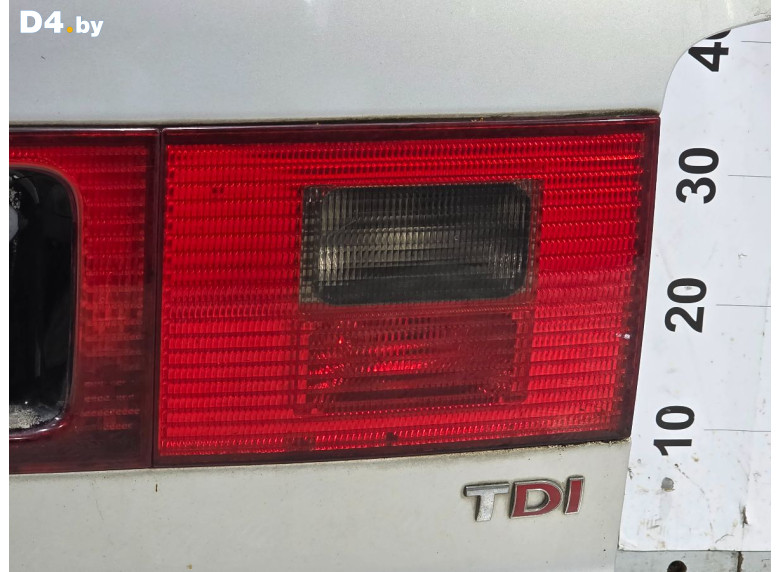 Фонарь крышки багажника правый к Volkswagen Sharan 2005 г.