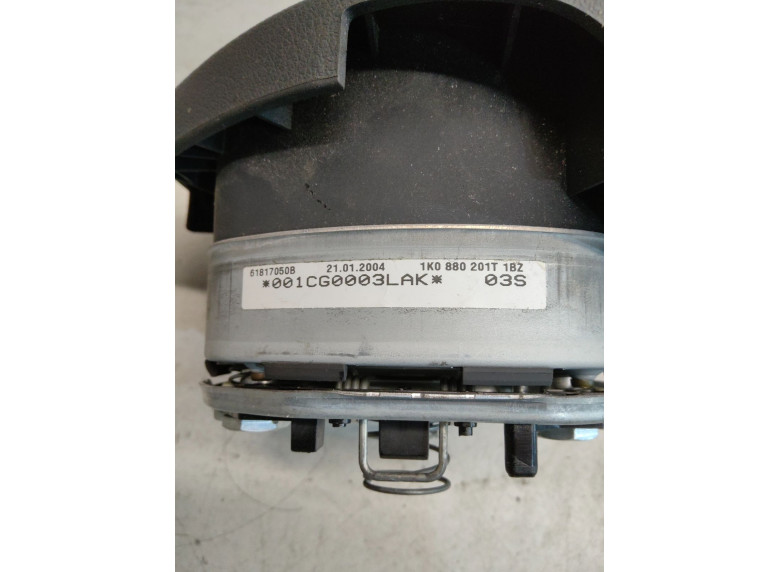 Подушка безопасности водителя к Volkswagen Touran, 2005г.
