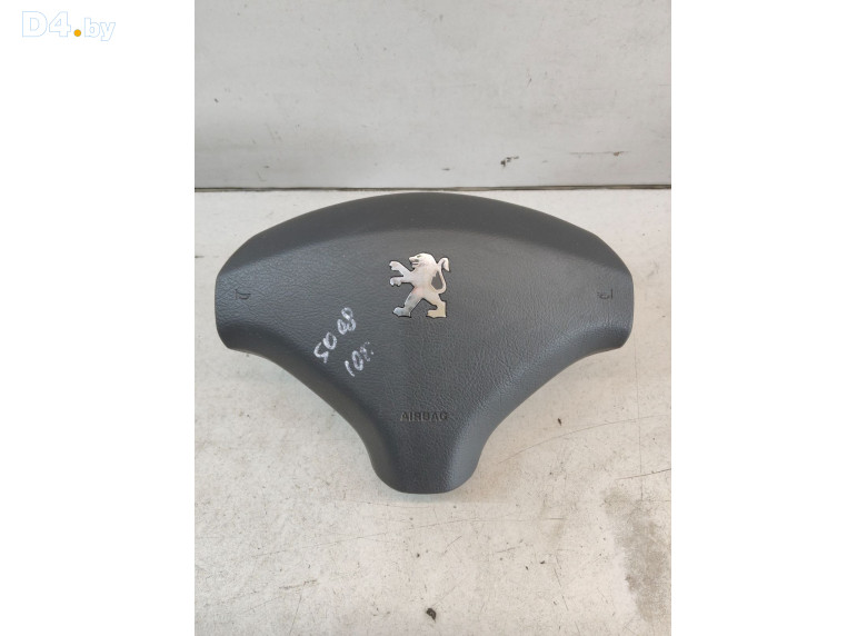 Подушка безопасности водителя к Peugeot 5008 2010 г.