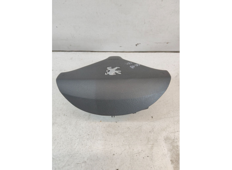 Подушка безопасности водителя к Peugeot 5008, 2010г.