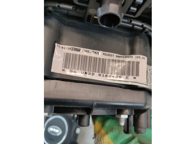 Подушка безопасности водителя к Peugeot 5008, 2010г.