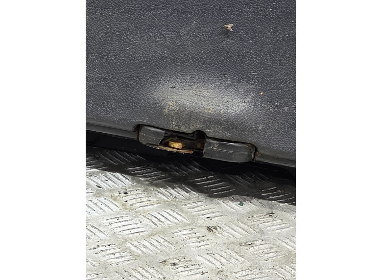 Замок багажника к Mercedes Vito W639, 2009г.