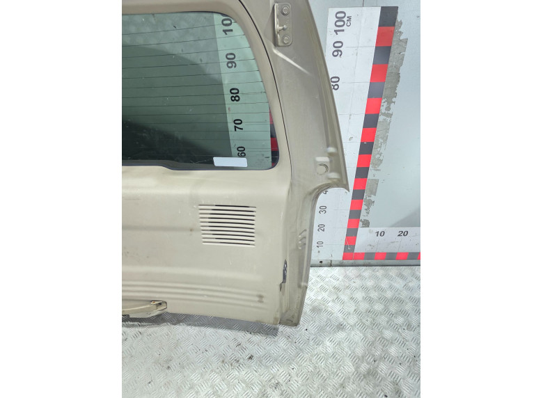Крышка багажника (дверь 3-5) к Chevrolet Venture, 2001г.