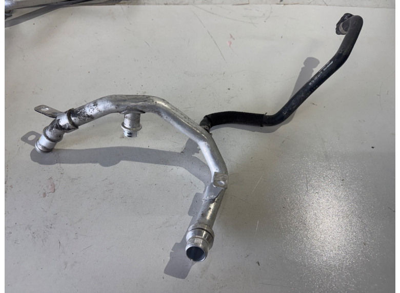 Патрубок интеркулера к Mercedes SL, 2022г.