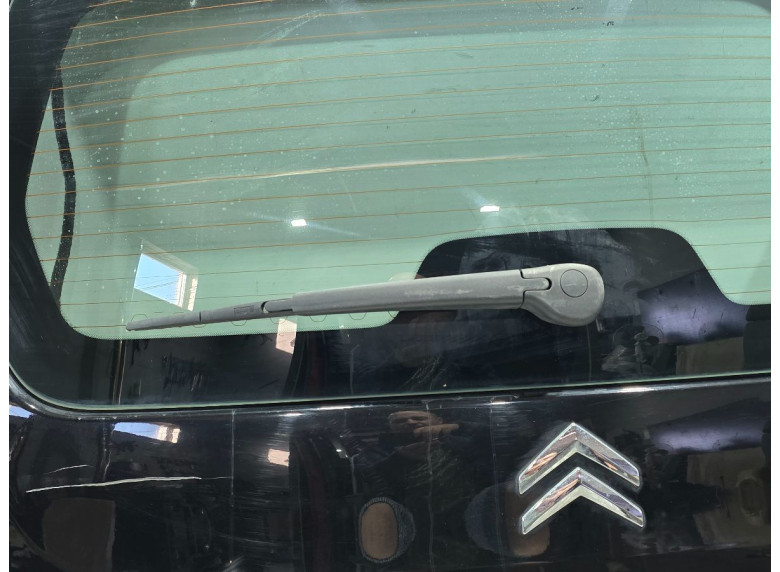 Щеткодержатель задний к Citroen Berlingo, 2011г.