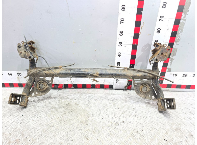 Балка подвески задняя к Nissan Note, 2007г.