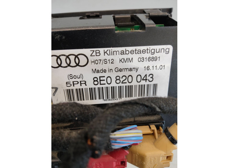 Блок управления печки/климат-контроля к Audi A4, 2001г.