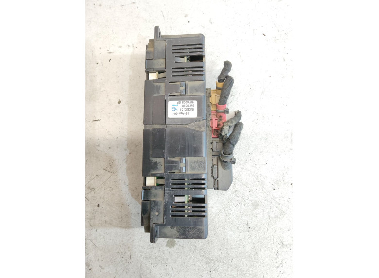Блок управления печки/климат-контроля к Volkswagen Passat, 2004г.
