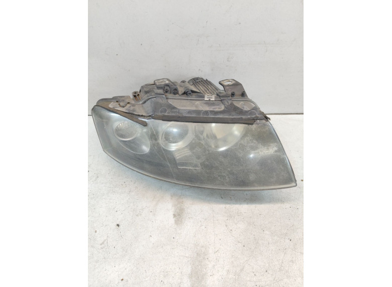 Фара правая к Audi A4, 2003г.