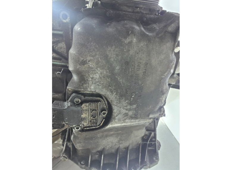 Двигатель к Audi A4, 2002г.