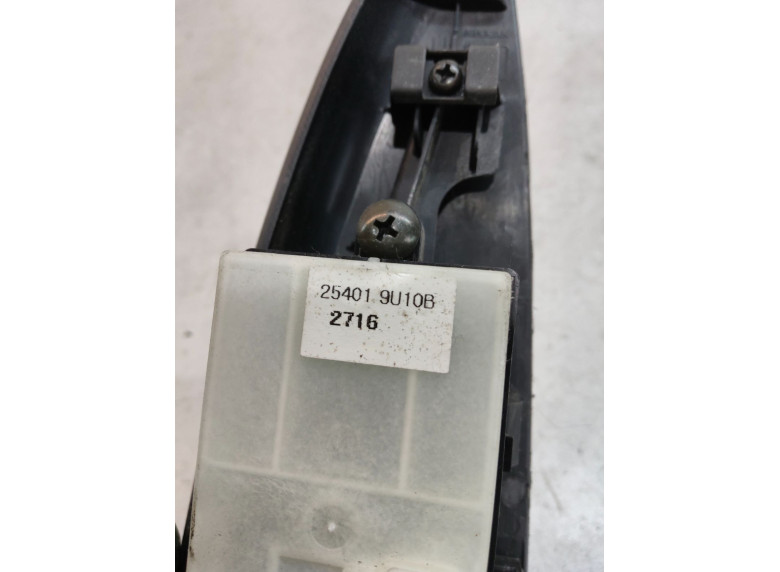 Блок управления стеклоподъемниками к Nissan Note, 2009г.