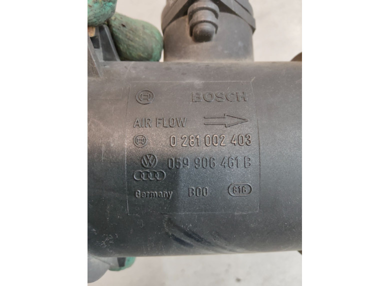Расходомер воздуха к Audi A6, 2000г.