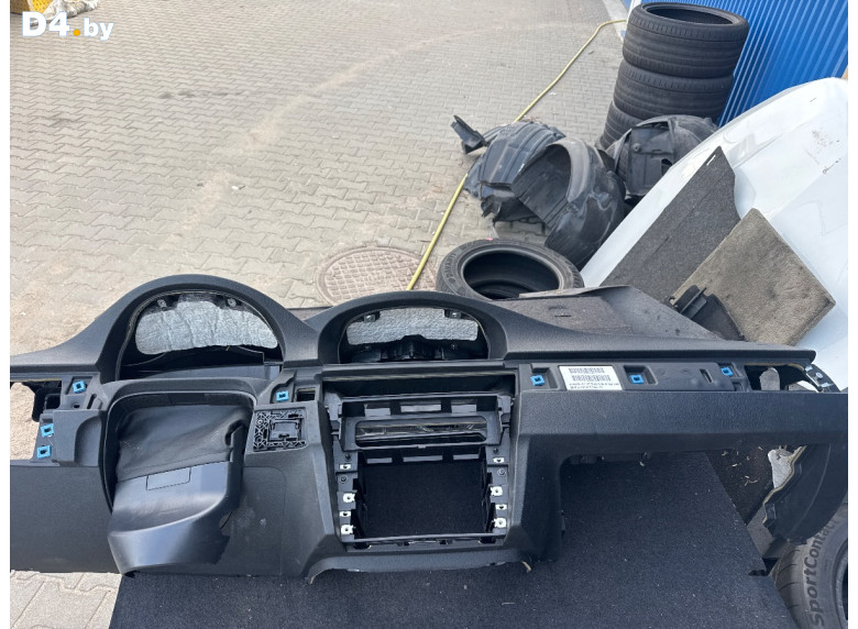 Панель передняя салона (торпедо) к BMW 3E90/E91/E92/E93 2010 г.