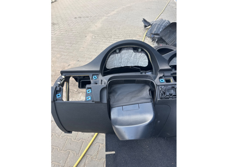 Панель передняя салона (торпедо) к BMW 3 E90/E91/E92/E93, 2010г.