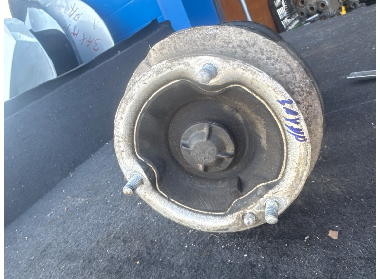 Пружина передняя к BMW 5 E60/E61, 2008г.