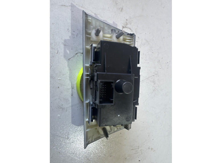 Переключатель света к BMW 3 E90/E91/E92/E93, 2010г.