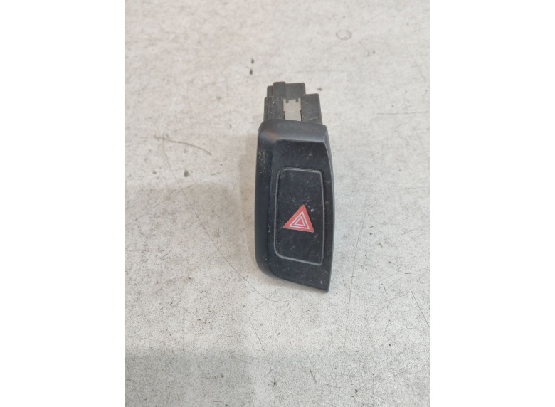 Кнопка аварийной сигнализации к Audi A4, 2008г.