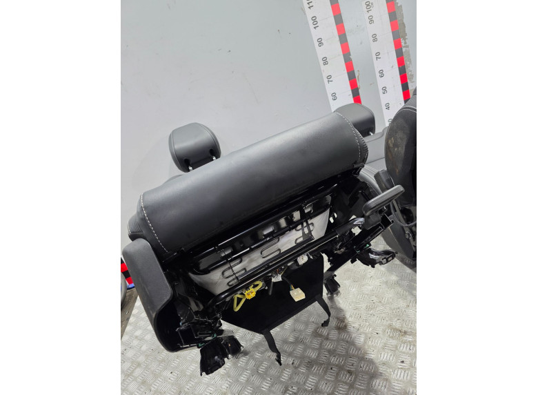 Сиденье переднее правое к Geely Atlas Pro, 2021г.