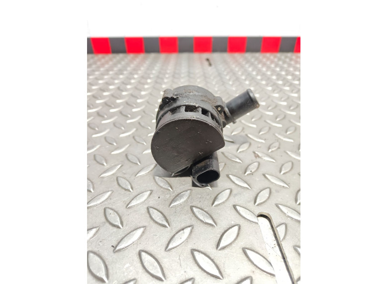 Насос антифриза дополнительный к Renault Master, 2011г.