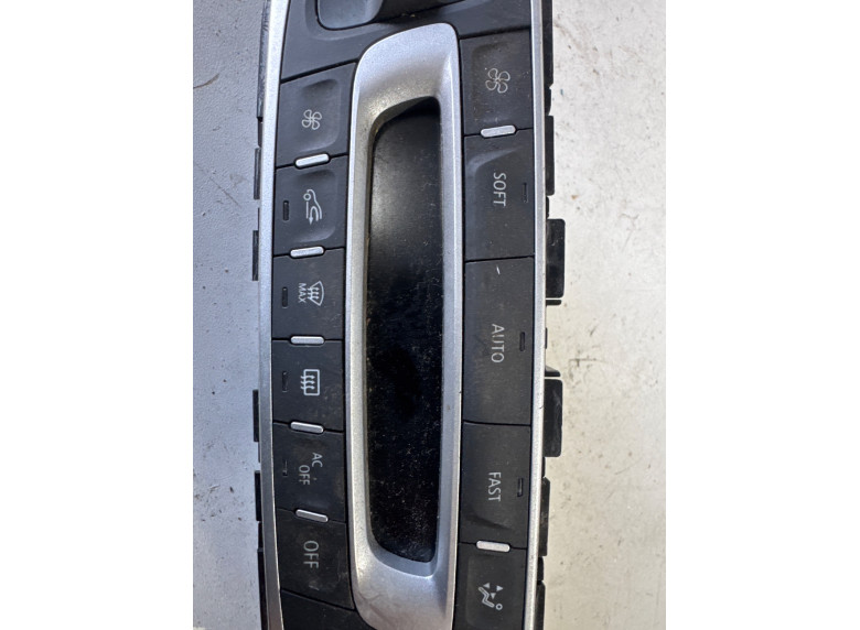 Блок управления печки/климат-контроля к Renault Grand Scenic, 2010г.