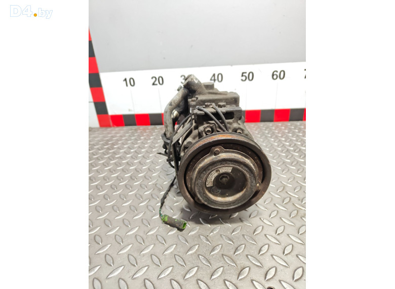 Компрессор кондиционера к Volkswagen Passat 2001 г.