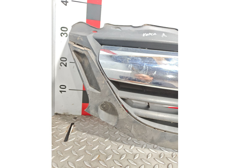 Решетка радиатора к Opel Corsa, 2007г.
