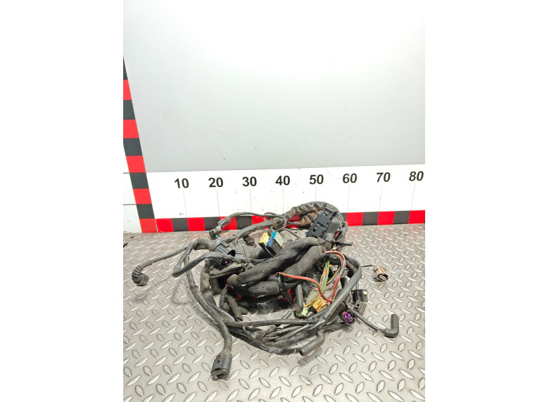 Проводка двигателя к Audi A4, 2004г.
