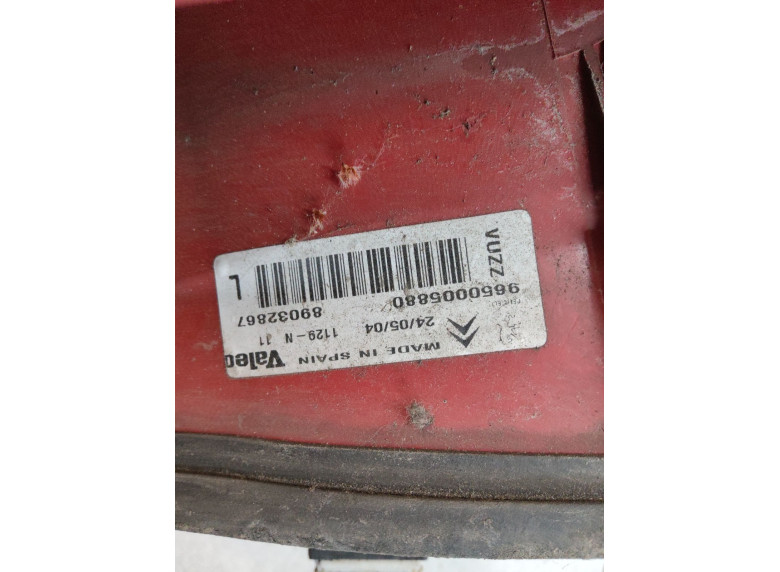 Фонарь задний левый к Citroen Xsara Picasso, 2004г.