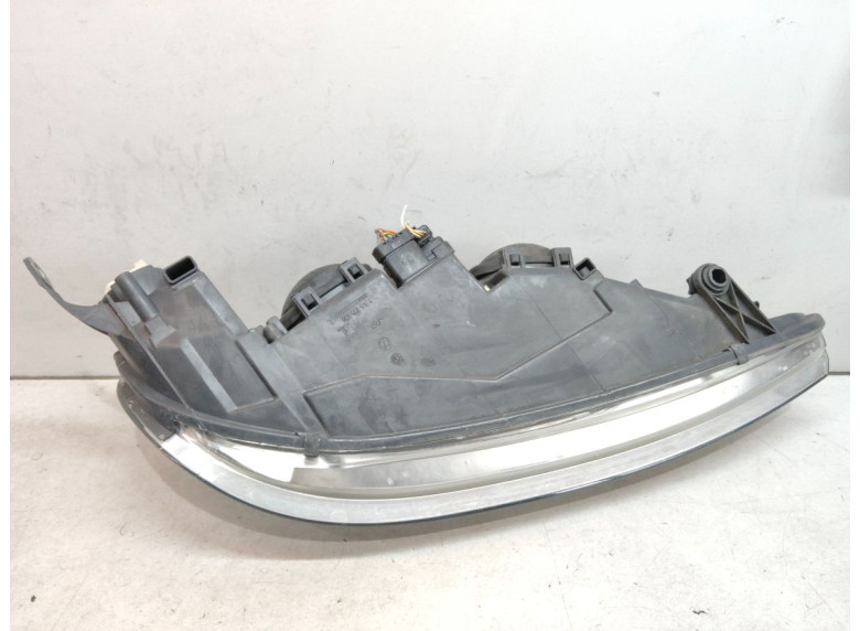 Фара левая к Peugeot 406, 2002г.