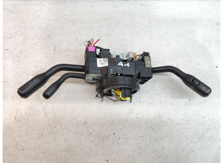 Переключатель подрулевой (стрекоза) к Audi A4, 1997г.