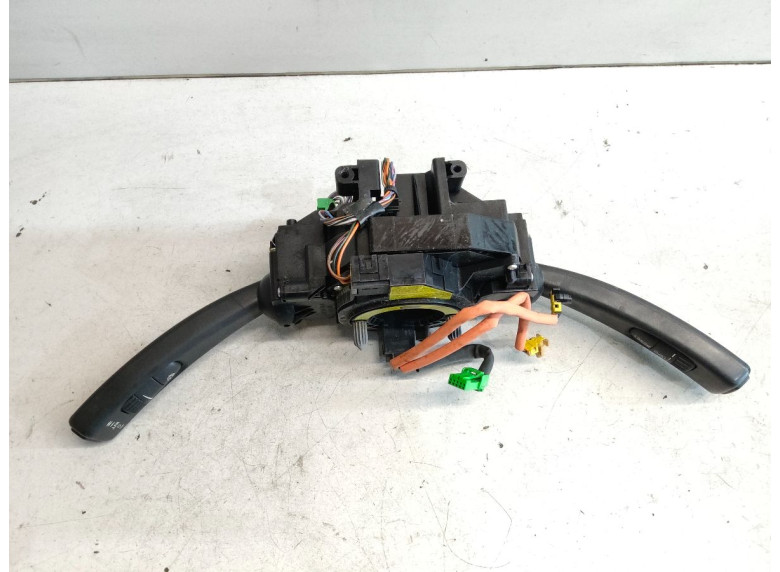 Переключатель подрулевой (стрекоза) к Volvo C30, 2010г.