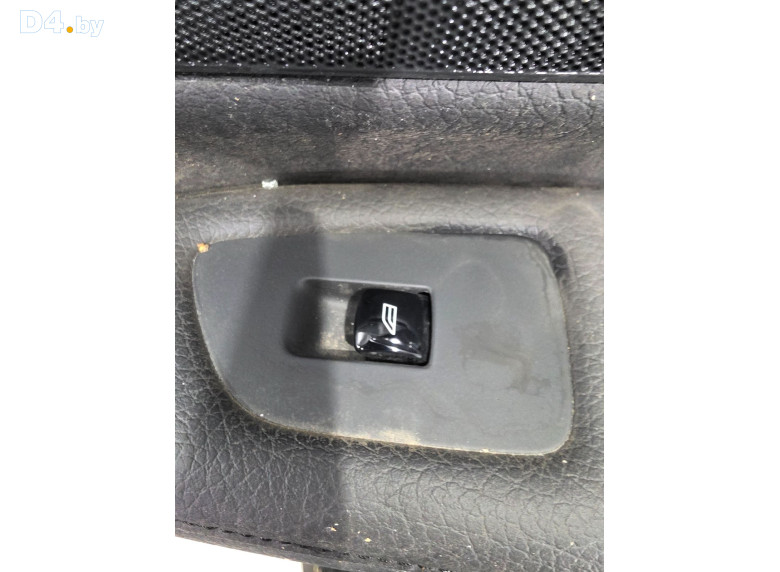 Кнопка стеклоподъемника заднего правого к Volvo V90 2021 г.