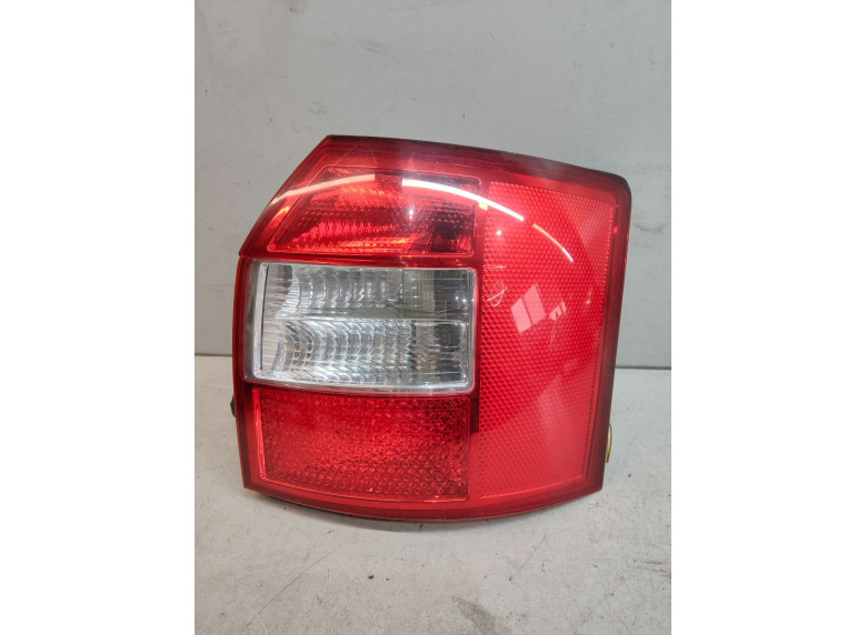 Фонарь задний правый к Audi A4, 2002г.