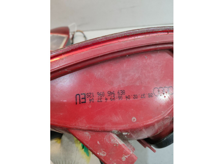 Фонарь задний правый к Audi A4, 2002г.