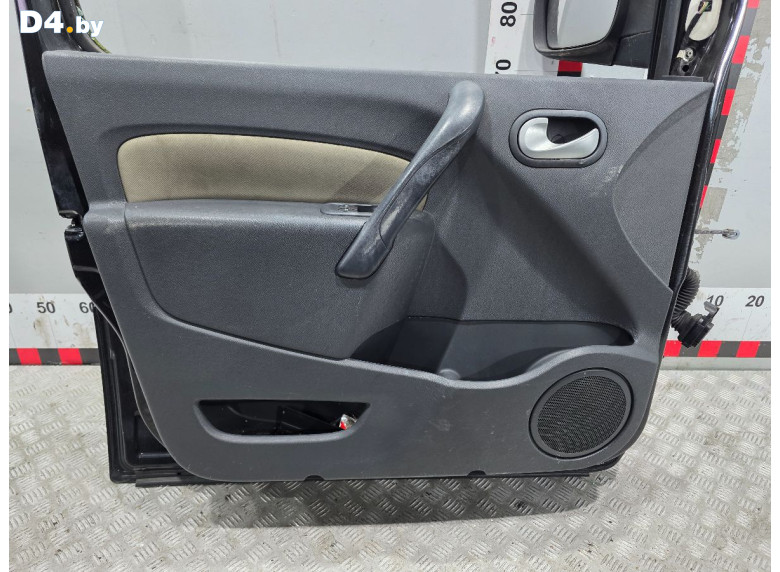 Обшивка двери передней левой (дверная карта) к Renault Kangoo 2011 г.