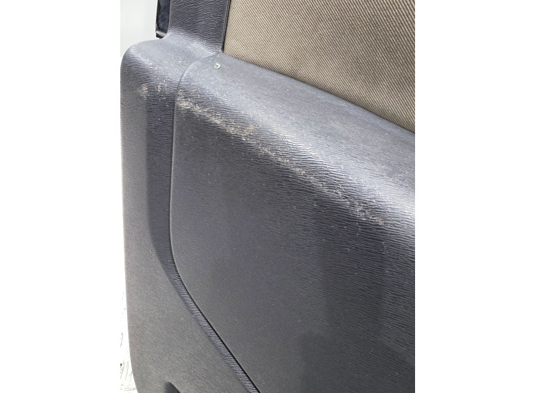 Обшивка двери передней левой (дверная карта) к Renault Kangoo, 2011г.