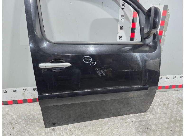 Дверь передняя правая к Renault Kangoo, 2011г.