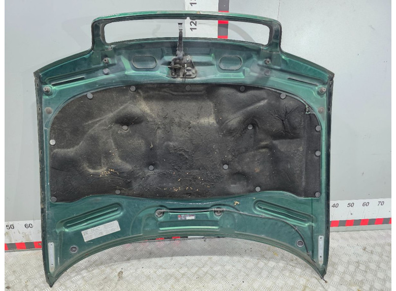Капот к Audi A4, 1998г.