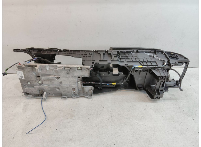 Подлокотник к Volvo V90, 2020г.
