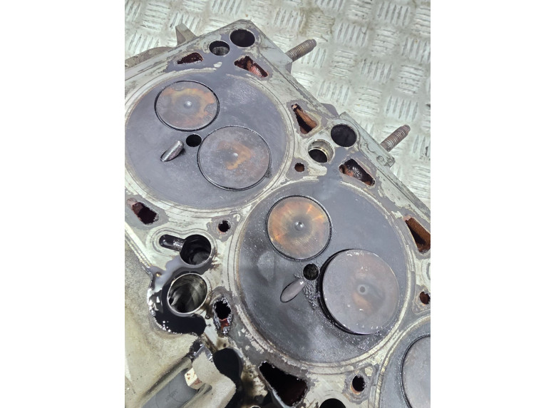Головка блока цилиндров к Volkswagen Passat, 2003г.