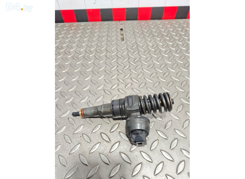 Форсунка к Volkswagen Passat 2000 г.