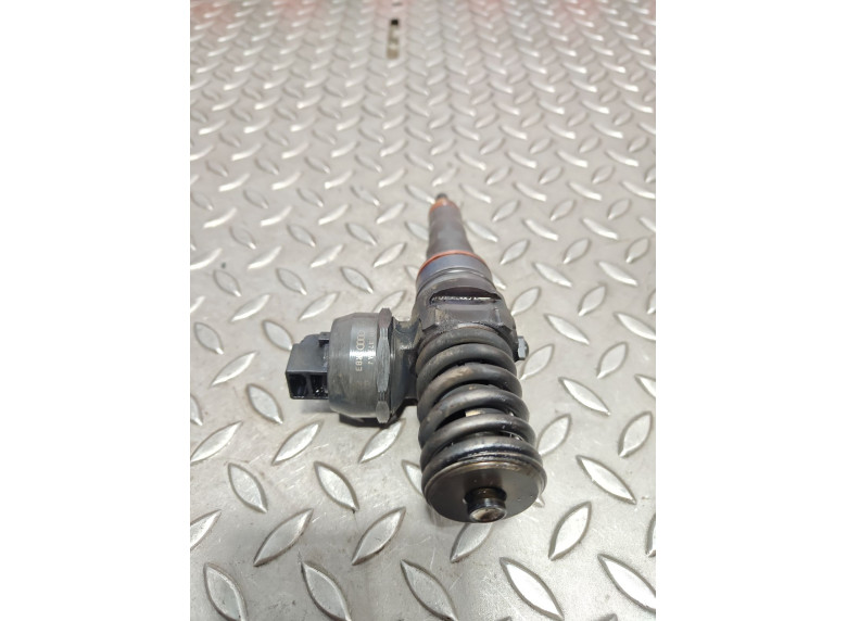 Форсунка к Volkswagen Passat, 2000г.