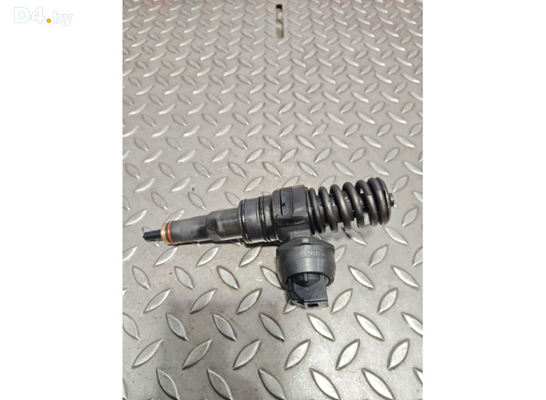 Форсунка к Volkswagen Passat 2000 г.