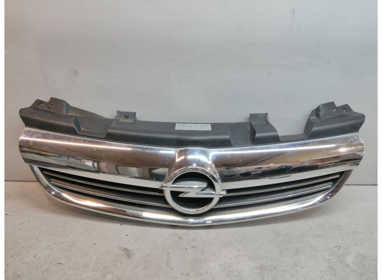 Решетка радиатора к Opel Zafira, 2006г.