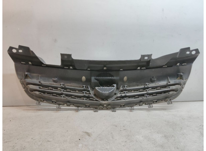 Решетка радиатора к Opel Zafira, 2010г.