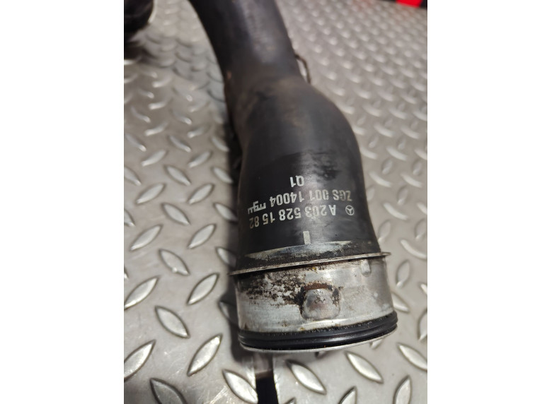 Патрубок интеркулера к Mercedes C W203, 2001г.