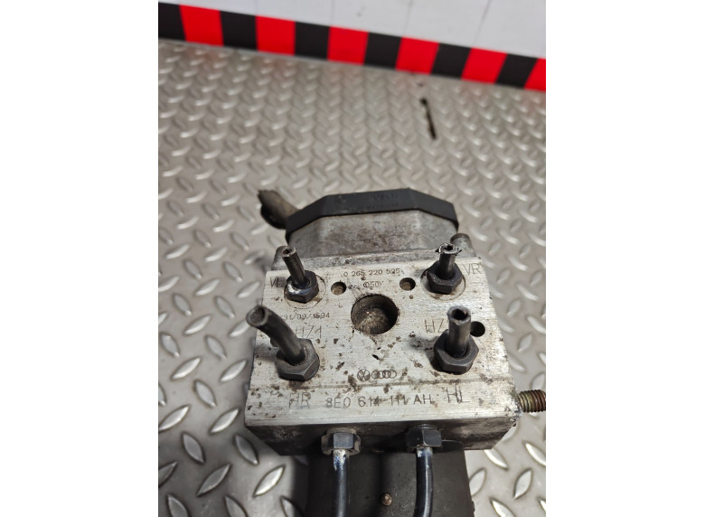 Блок ABS к Audi A6, 2000г.