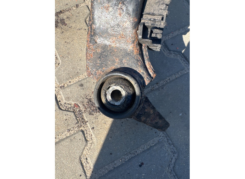 Балка подвески задняя к BMW 3 E36, 1998г.
