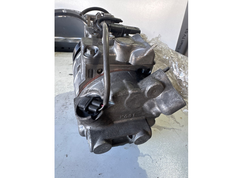 Компрессор кондиционера к BMW 5 E60/E61, 2010г.