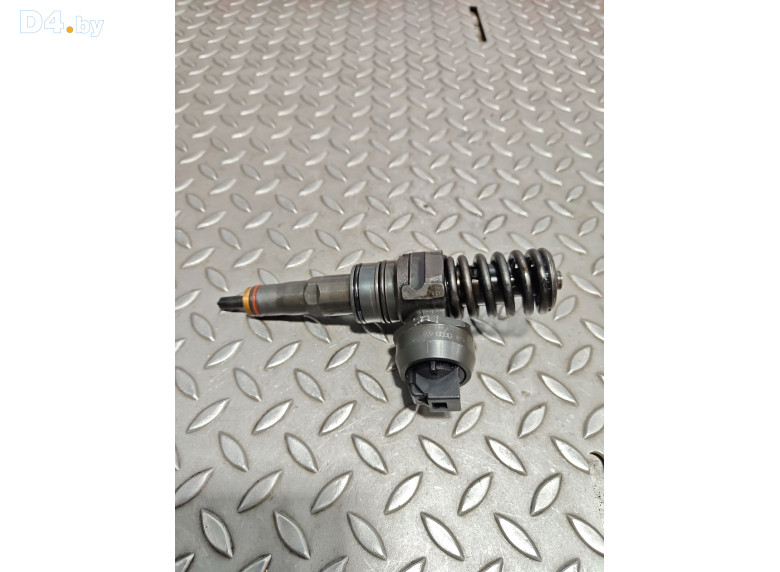 Форсунка к Volkswagen Golf 2001 г.